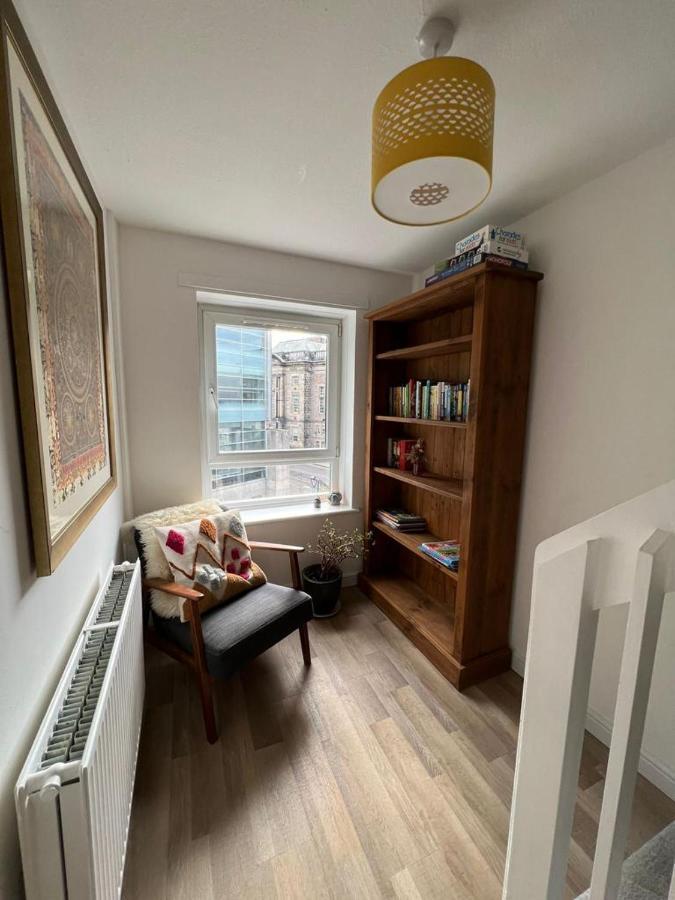 אדינבורו Holyrood Duplex 3- Bedrooms Apartment מראה חיצוני תמונה