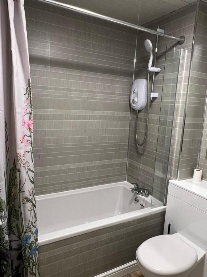 אדינבורו Holyrood Duplex 3- Bedrooms Apartment מראה חיצוני תמונה