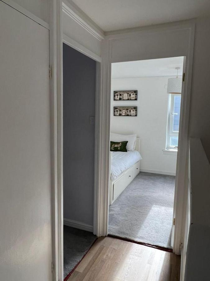 אדינבורו Holyrood Duplex 3- Bedrooms Apartment מראה חיצוני תמונה
